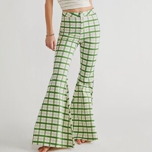 NWOT Free People Just Float On Flare Green
Gingham Plaid Jeans Size 24